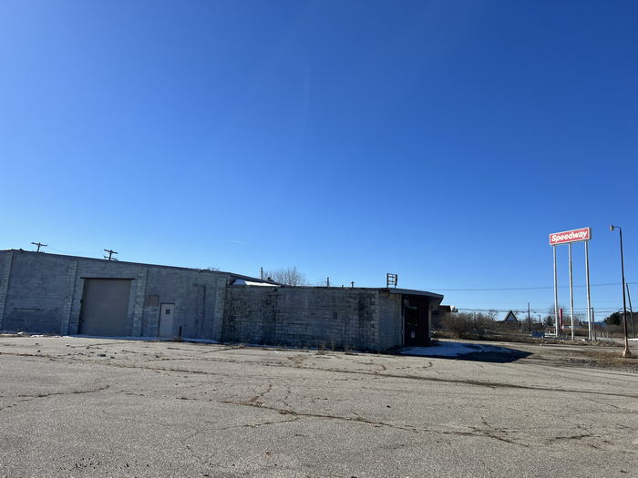 Gratiot Lanes - Feb 11 2023 Photo (newer photo)